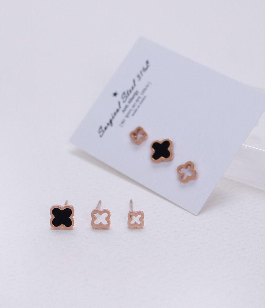 <b><p>Black Clover 6 pieces Surge Steel earring</p></b><b><p>ブラッククローバー6ピース 書かれているカールスチール イヤリング チタン ステンレス</p></b><br /><br /><p align='center'>