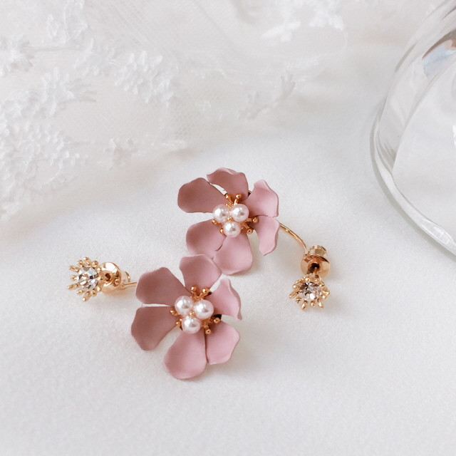 <b><p>Blooming fwer earr Cubic Two way Drop 4 cor</p></b><b><p>ブルーミング フラワー イヤリ キュービック ツーウェイ ドロップ 4 色 アンティーク</p></b><br /><br /><p align='center'>