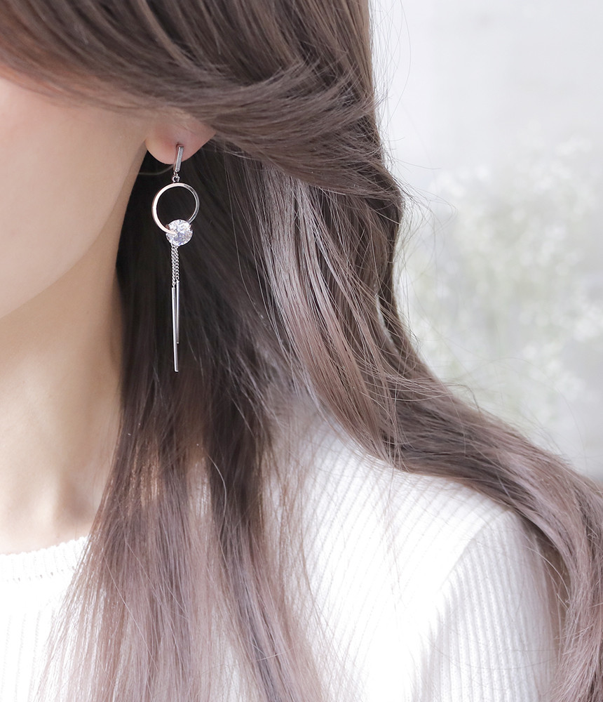 <b><p>Point tester earrg Luxurious feelg Modn Circle</p></b><b><p>ポイントタッセル イヤリング 高級感 モダンサークル ドレッシーな ブブゴールド</p></b><br /><br /><p align='center'>