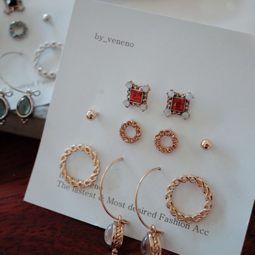 <b><p>Forever 10See Stone ring ear Simple Unique</p></b><b><p>永遠 10See ストーンリング イヤ シンプルユニーク スタイリッシュルック 30代の女性</p></b><br /><br /><p align='center'>