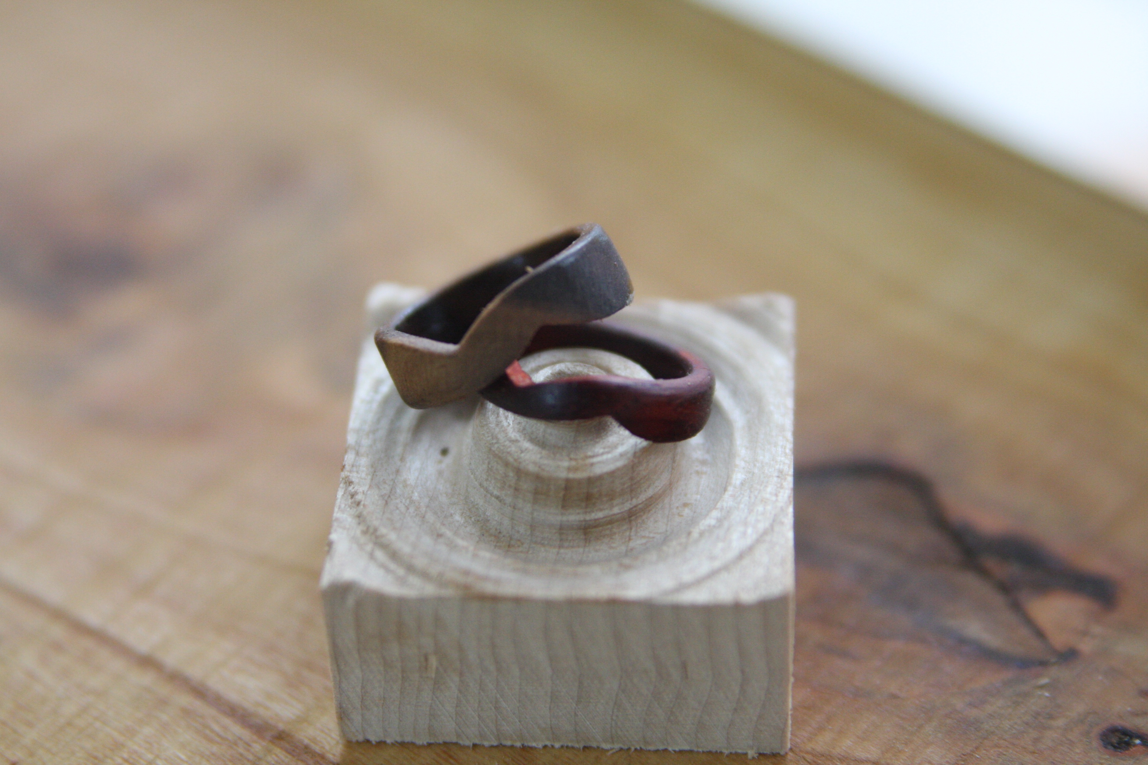 <b><p>Wood ring Butterfly sp Annivsary Emotional</p></b><b><p>木のリング 蝶型 春 記念日 感性ジュエリー アンティークスタイル ユニな ウッド</p></b><br /><br /><p align='center'>