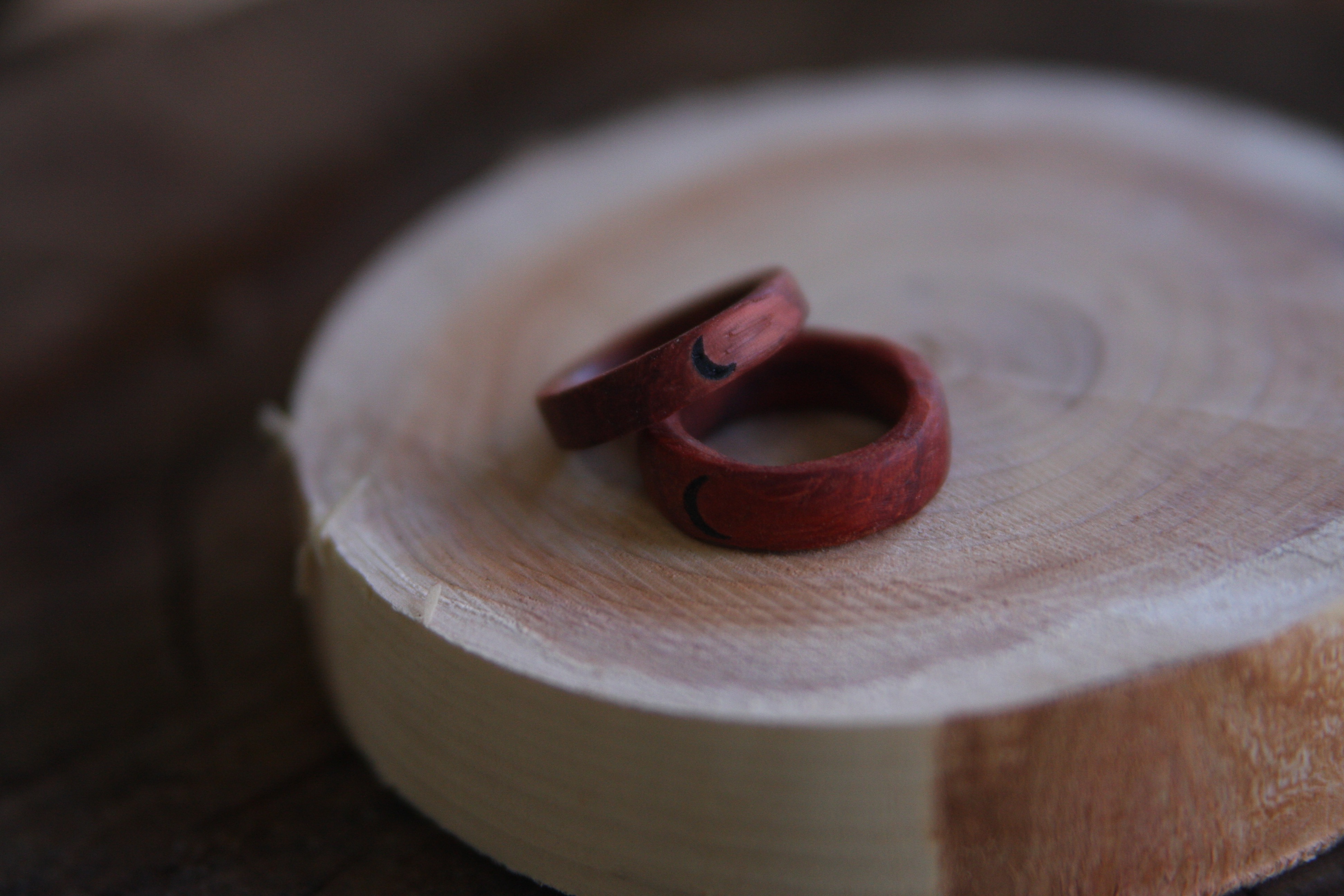 <b><p>Wood ring Flat band type sp Anniversary Loly</p></b><b><p>木のリング 坪バンド型 春 記念日 ラブリーアイテム 感性ジュエ アンティークスタイル</p></b><br /><br /><p align='center'>