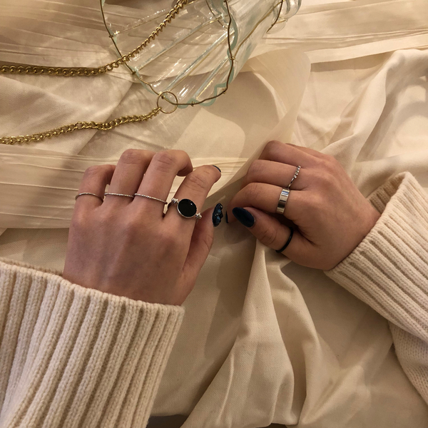 <b><p>black Layered set Ace Index fing Stop right</p></b><b><p>ブラック 重ね着 セット エキ 検知 右手停止 リング 簡単スタイ ユニークアクセサリー</p></b><br /><br /><p align='center'>
