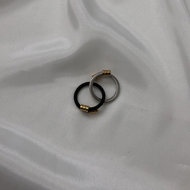 <b><p>wire ring black Man ddy co Look at work Sweet</p></b><b><p>ワイヤー リング 黒 男ダンディコーディネート 出勤ルック サンコム若々しく 残っバカンス</p></b><br /><br /><p align='center'>