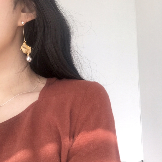 <b><p>Amiens flower bell earing Nick-free simple</p></b><b><p>アミアンス フラワー ベル イヤリング 無ニッケル シンプル 花のグ ゴールド ティーク</p></b><br /><br /><p align='center'>