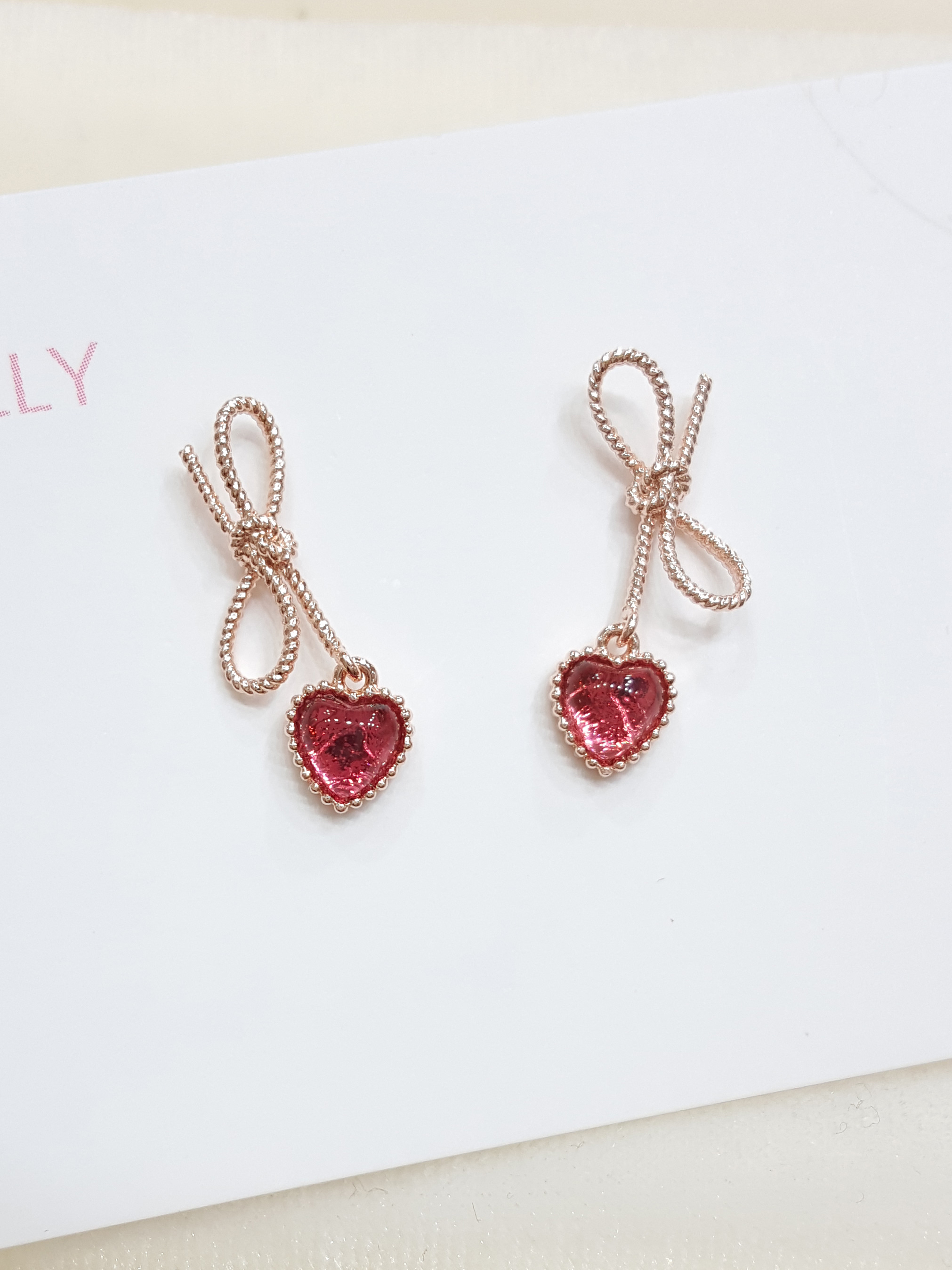 <b><p>Red Ribbon earing</p></b><b><p>レッドリボン イヤリング</p></b><br /><br /><p align='center'>