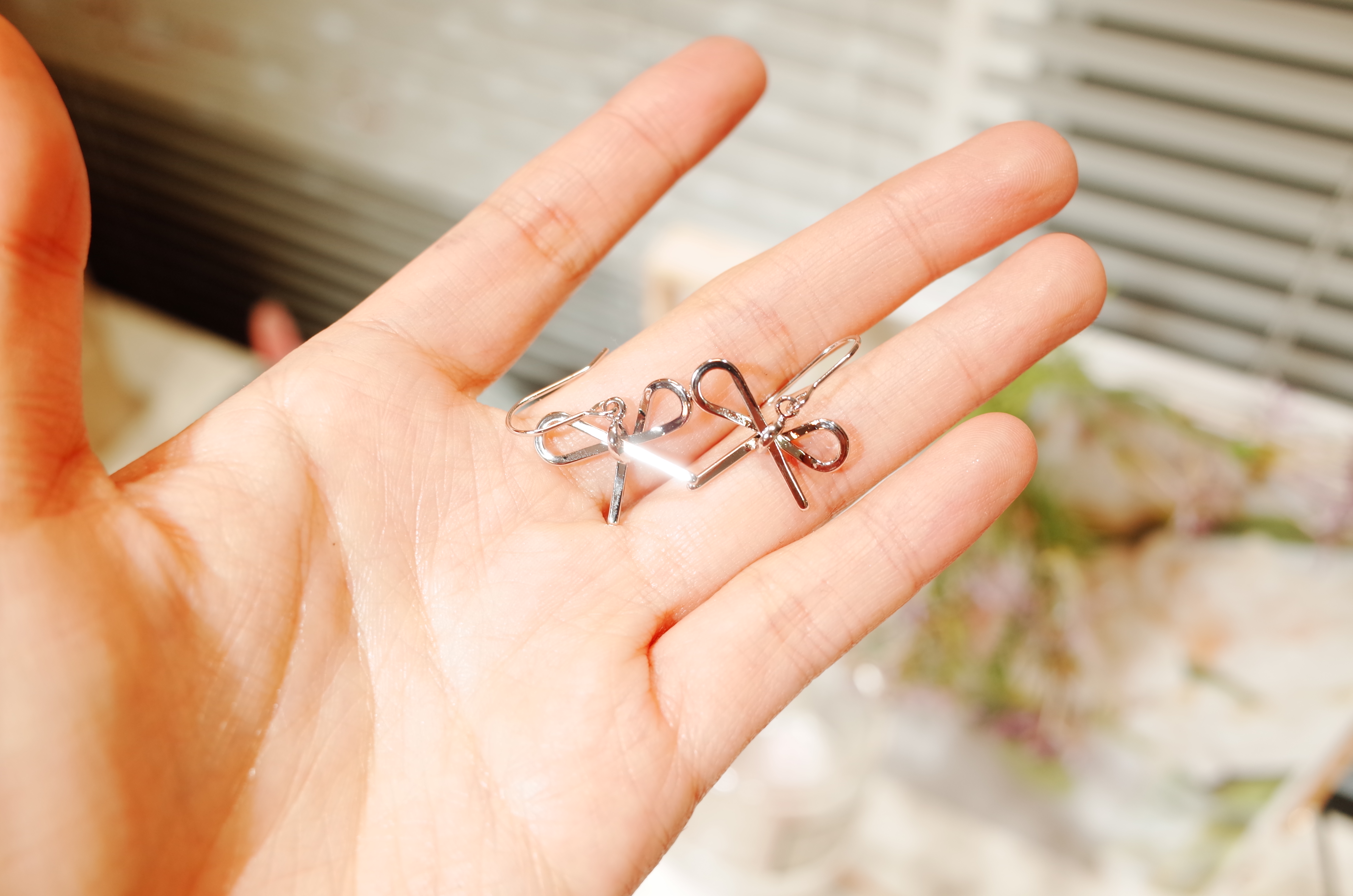 <b><p>girl ribbon hook earng</p></b><b><p>少女 リボン フック イヤリング</p></b><br /><br /><p align='center'>