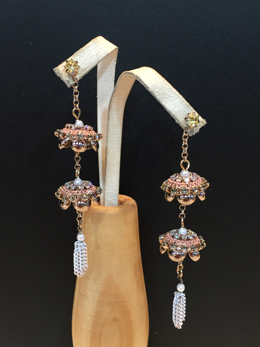 <b><p>Handmade Romtic lamplight earring</p></b><b><p>手作り ロマンチックな ランタン イヤリング</p></b><br /><br /><p align='center'>