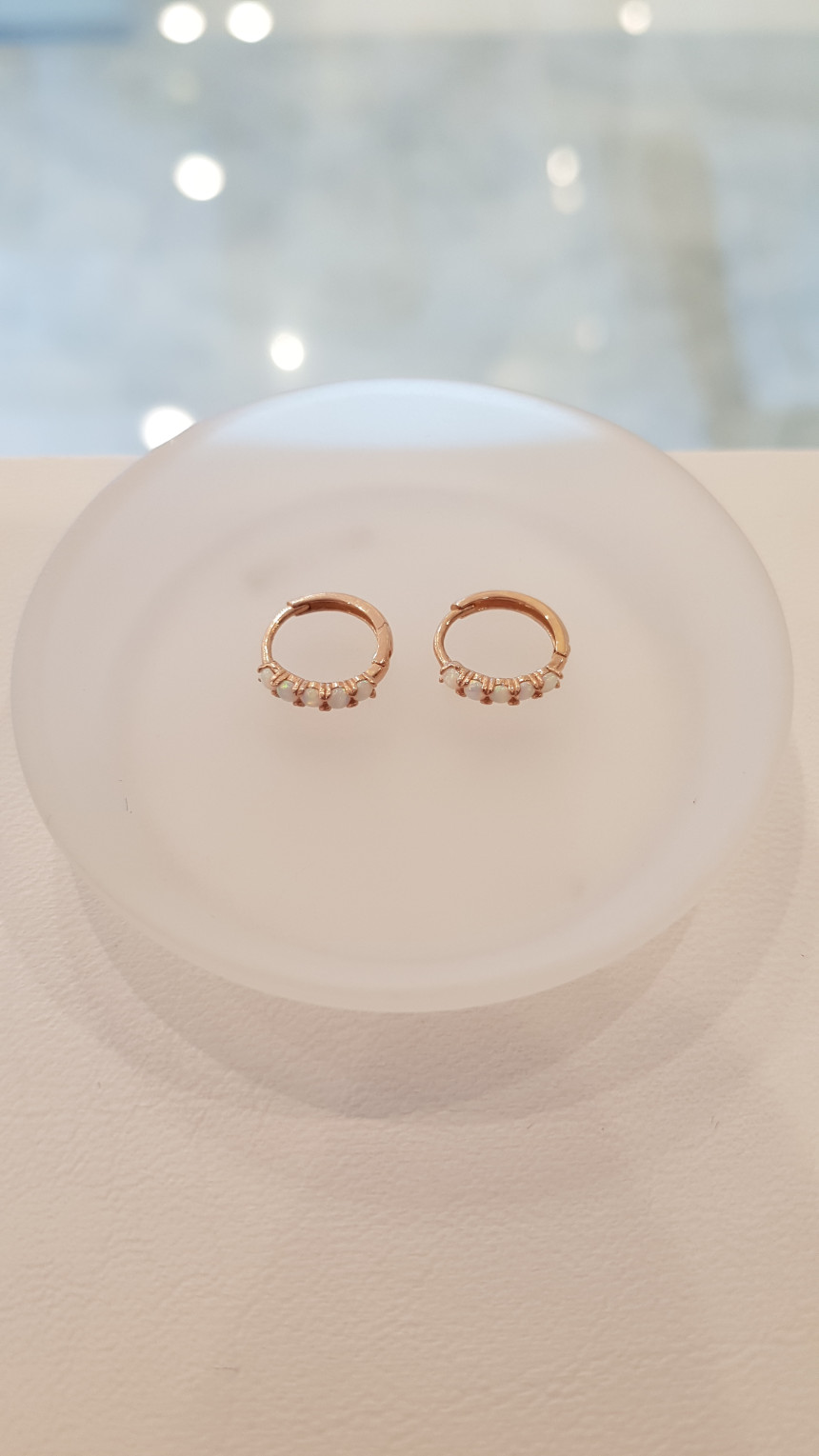 <b><p>Musel 14k Opal One-Touch Earrings DGKE-M343</p></b><b><p>ミュジェル 14kオパールワンタッチピアス DGKE-M343 誕生石 10月に</p></b><br /><br /><p align='center'>