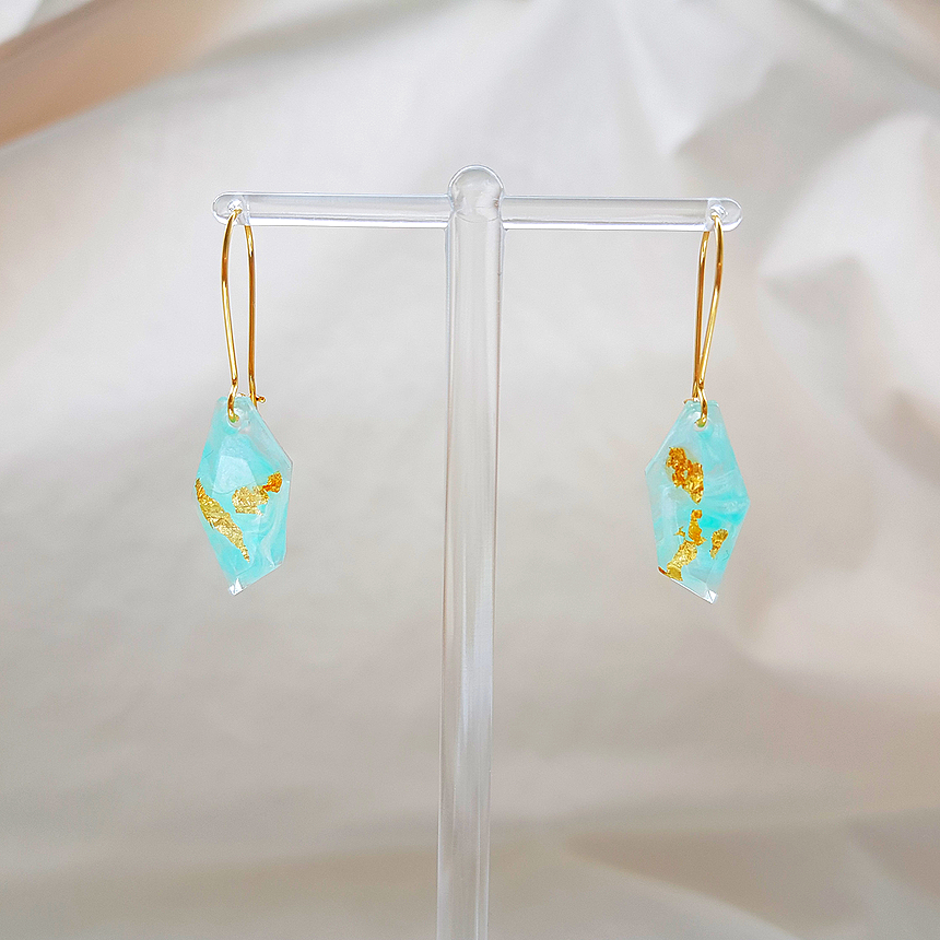 <b><p>Emerald city earring Twenties won picnic</p></b><b><p>エメラルド シティ イヤリング 20代の女性 外出 シンプルユニーク 視線集中 したアイテム</p></b><br /><br /><p align='center'>