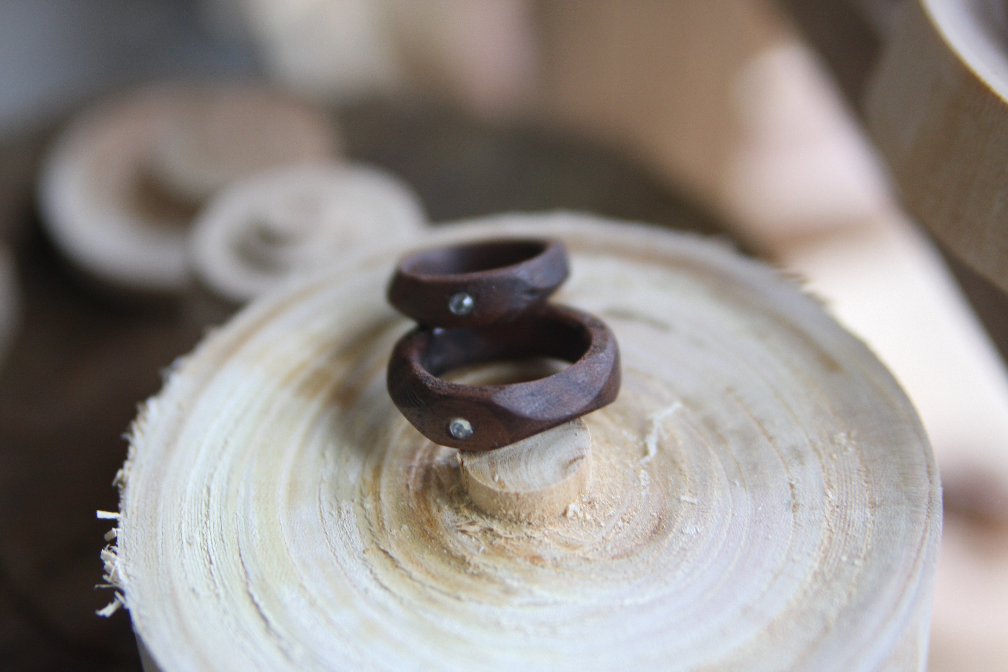 <b><p>Wood ring Cubic Aled type sp Anniversary</p></b><b><p>木のリング キュービック 角型 春 記念日 ラブリーアイテム 感性ジュエ アンティークスタイル</p></b><br /><br /><p align='center'>