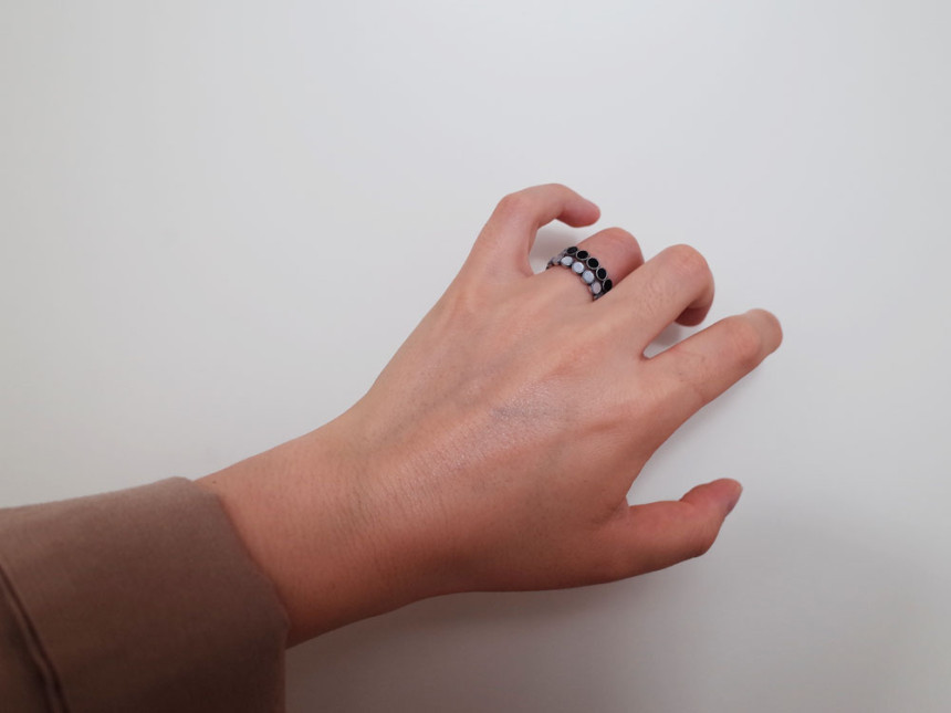 <b><p>silver Moth-Daught onyx Dgle ring ste Turquoise</p></b><b><p>シルバー 螺鈿 オニキス ドングル 原石 ターコイズ 重ね着 20代の女性</p></b><br /><br /><p align='center'>