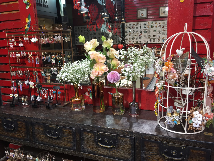 <b><p>Handmade Romtic lamplight earring</p></b><b><p>手作り ロマンチックな ランタン イヤリング</p></b><br /><br /><p align='center'>