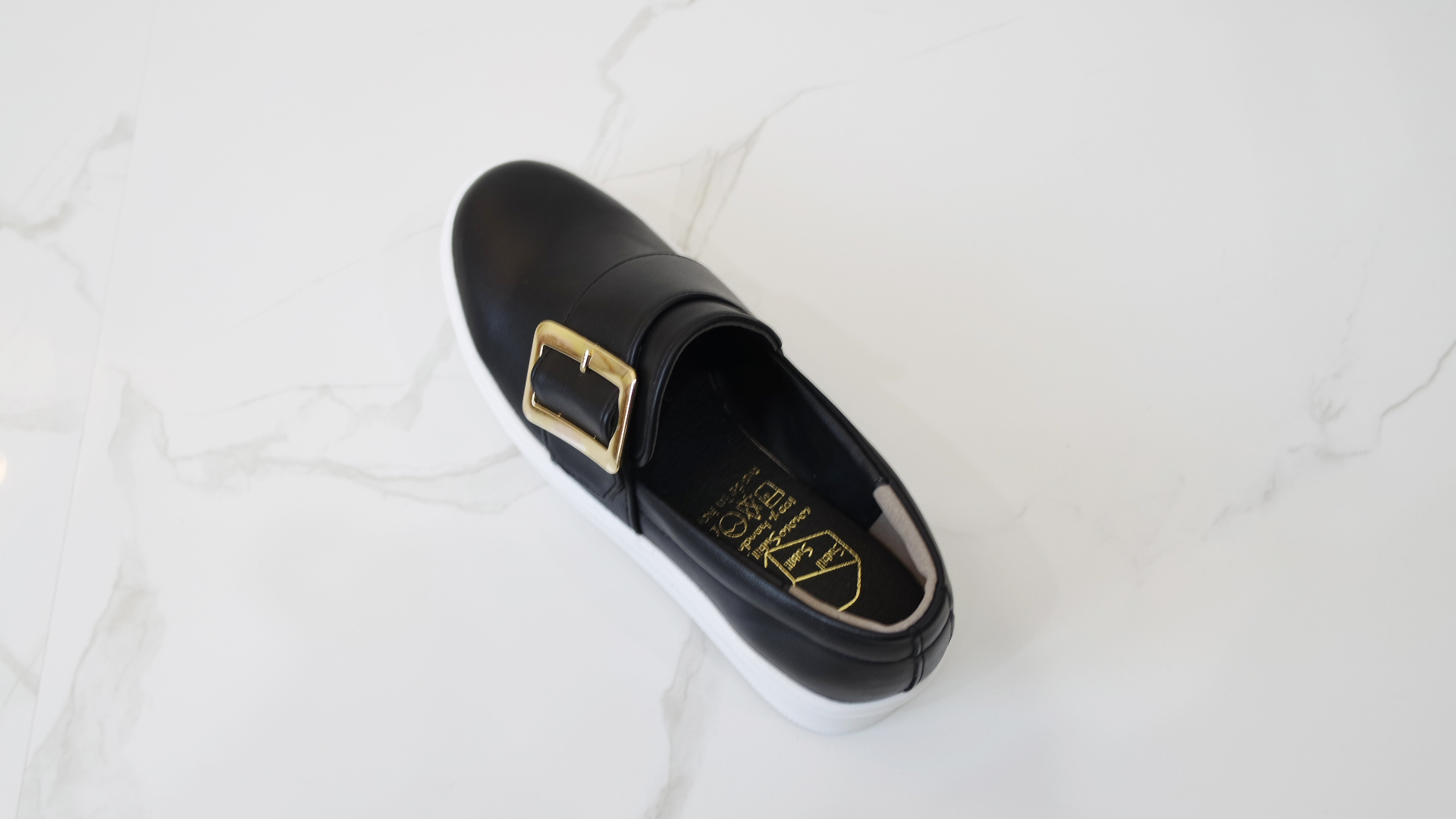 <b><p>Korean Harley squa buck lther Slip-on fema</p></b><b><p>韓国語 ハーレー 正方形 バックル レザー 厚底 スリップオン 女性 スニーカー</p></b><br /><br /><p align='center'>