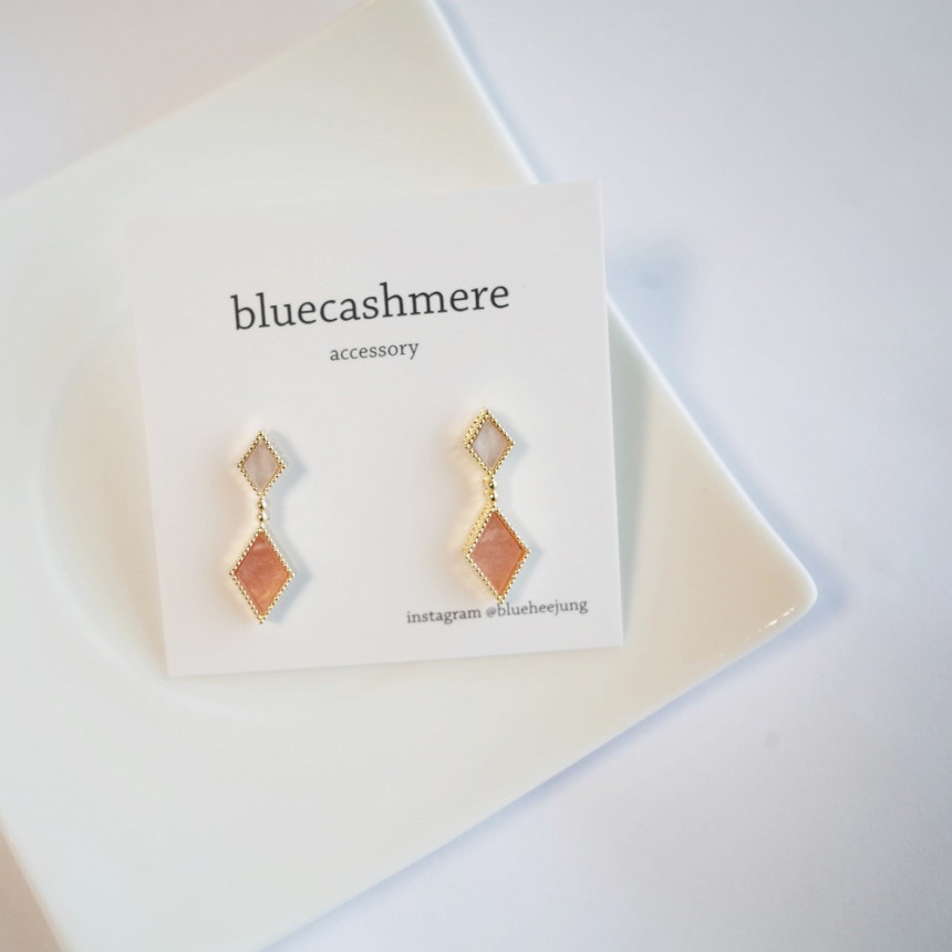 <b><p>Mourning pk Two Tone Drop Earrs Emotial Jewelry</p></b><b><p>無排 ピンク ツートンカラー ドロップイヤリング 感性ジュエリー シンプルな ゲストルック</p></b><br /><br /><p align='center'>