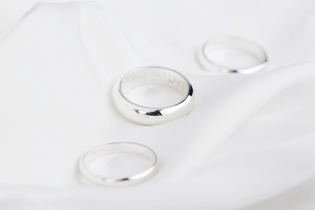 <b><p>99 silv Sr Engage ri 3mm, 5.4 eraable Annisary</p></b><b><p>99シルバー ウンガラクジ アンゲージ リング 3mm、4mm、5.4mm、5.7mm、刻印可能</p></b><br /><br /><p align='center'>