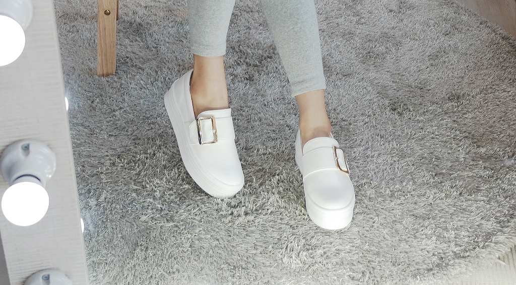 <b><p>Korean Harley squa buck lther Slip-on fema</p></b><b><p>韓国語 ハーレー 正方形 バックル レザー 厚底 スリップオン 女性 スニーカー</p></b><br /><br /><p align='center'>