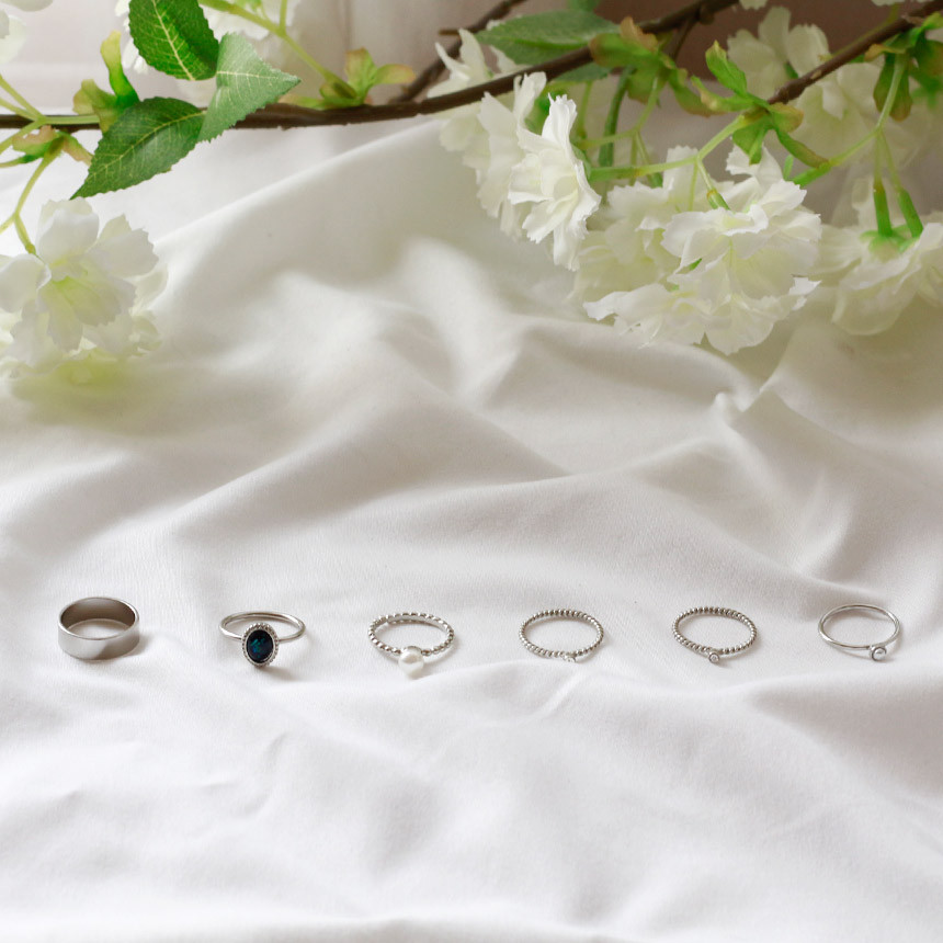 <b><p>Evry ring set Feme otional mood Unique Its</p></b><b><p>エブリ リング セット フェミニンな感性ムード ユニークなアイテム 20代の女性</p></b><br /><br /><p align='center'>