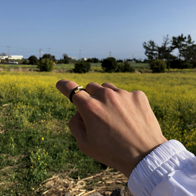<b><p>wire ring black Man ddy co Look at work Sweet</p></b><b><p>ワイヤー リング 黒 男ダンディコーディネート 出勤ルック サンコム若々しく 残っバカンス</p></b><br /><br /><p align='center'>