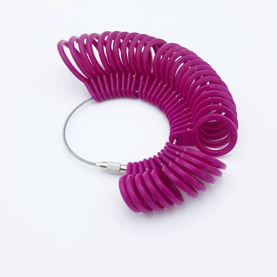 <b><p>plastic Ring size How to meure runt gauge</p></b><b><p>プラスチック リングサイズ 灰法 測定器 ゲージ 湖 カップル 回復 指 記念日</p></b><br /><br /><p align='center'>