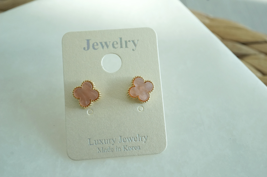 <b><p>Swarovski Cubic ering Fashion set Pel Surgal</p></b><b><p>スワロフスキー キュービック イヤリング ファッションセット 真珠 サージカルスチール</p></b><br /><br /><p align='center'>