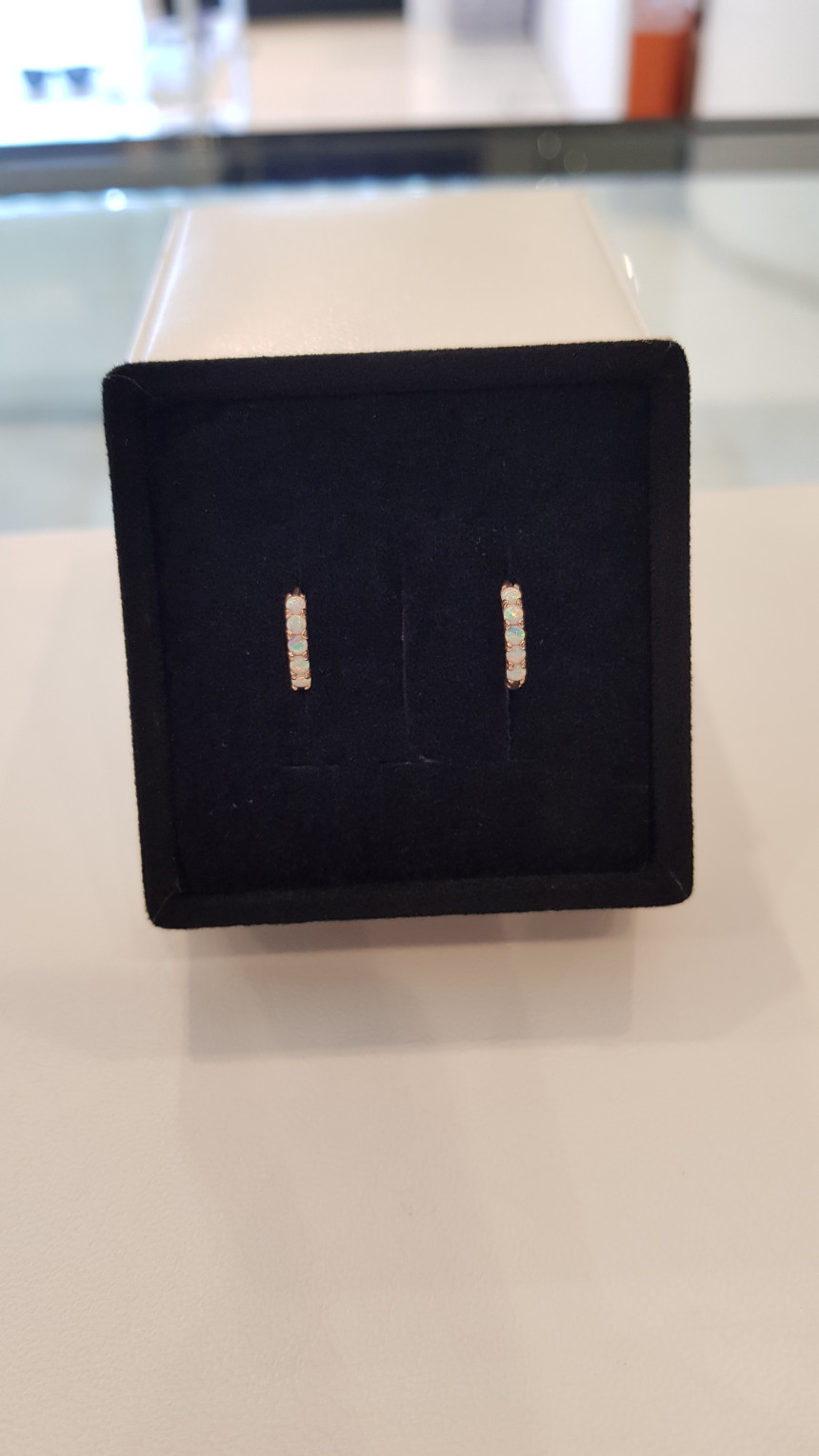 <b><p>Musel 14k Opal One-Touch Earrings DGKE-M343</p></b><b><p>ミュジェル 14kオパールワンタッチピアス DGKE-M343 誕生石 10月に</p></b><br /><br /><p align='center'>