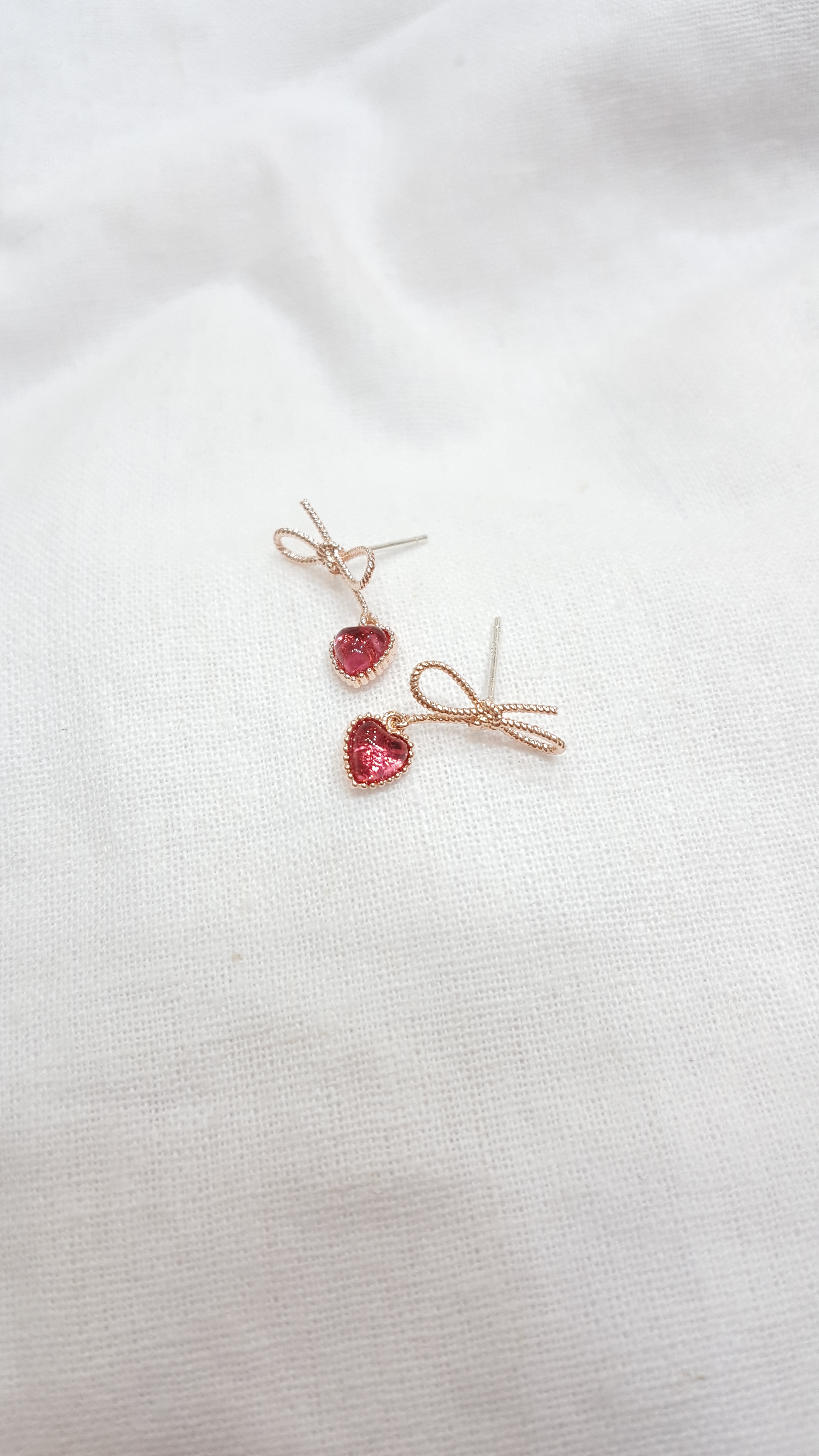 <b><p>Red Ribbon earing</p></b><b><p>レッドリボン イヤリング</p></b><br /><br /><p align='center'>