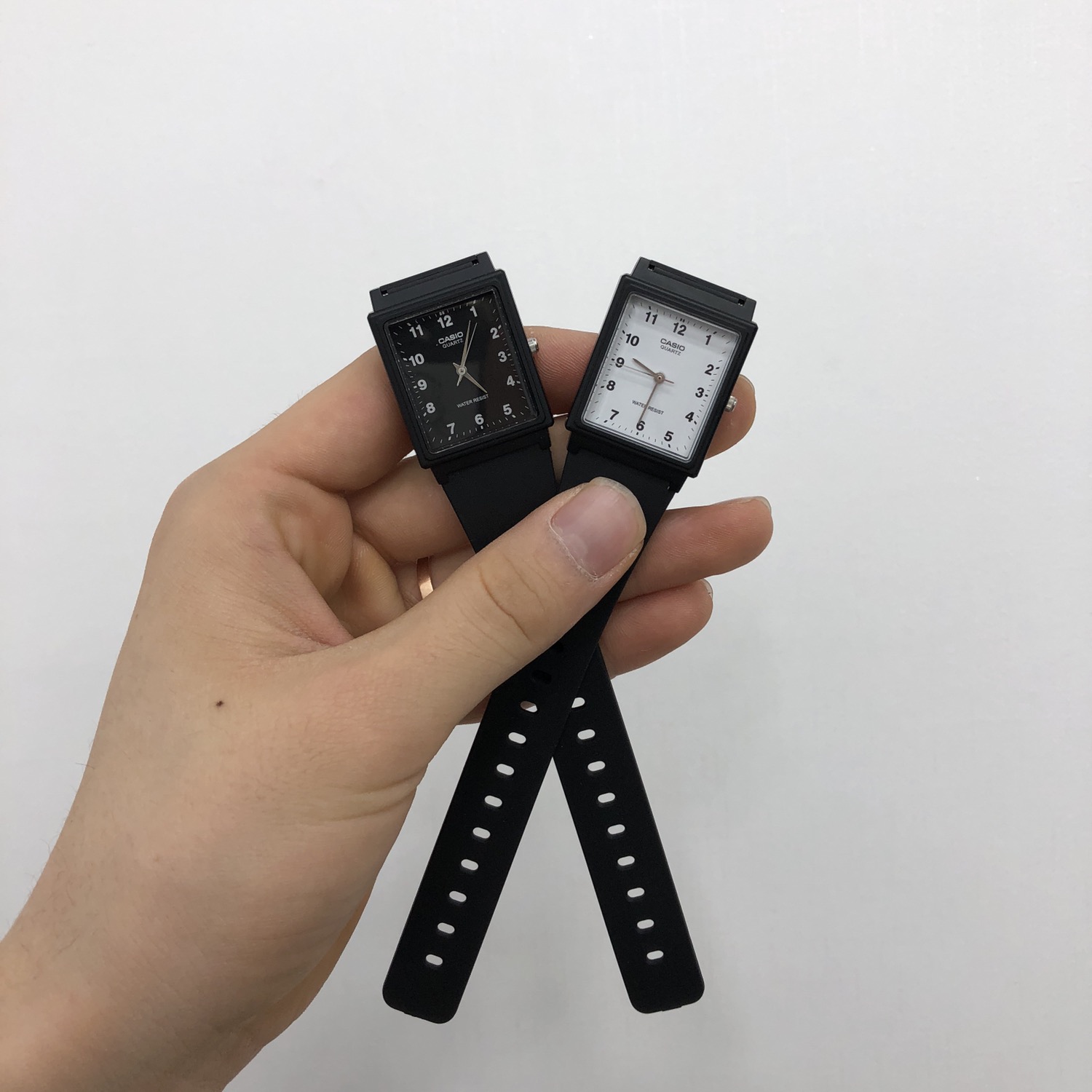 <b><p>Unisex Casio Square Watch 2color daily uple</p></b><b><p>ユニセックス カシオスクエア腕時計 2色 デイリー カップル おおティディ 20代の男性</p></b><br /><br /><p align='center'>