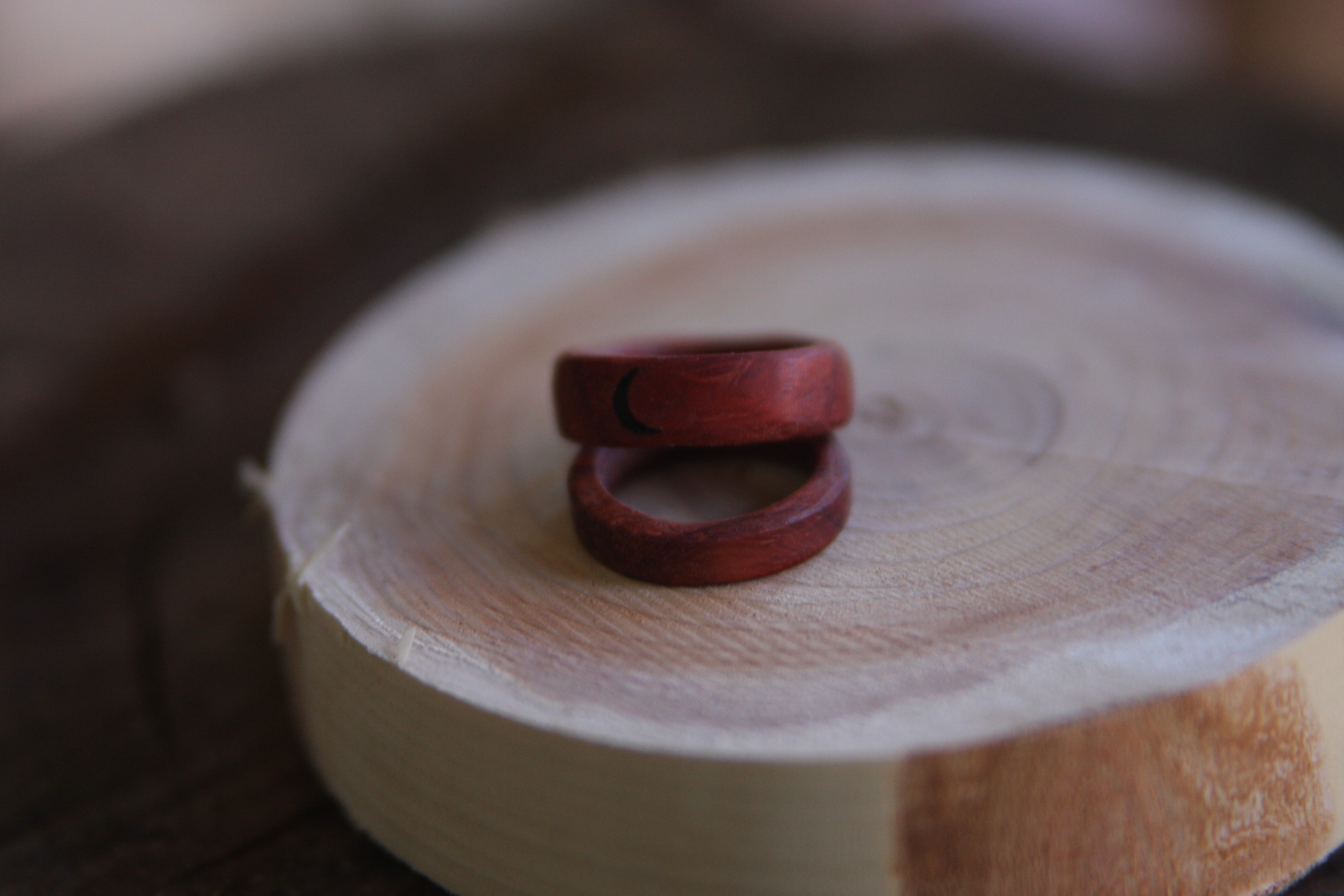 <b><p>Wood ring Flat band type sp Anniversary Loly</p></b><b><p>木のリング 坪バンド型 春 記念日 ラブリーアイテム 感性ジュエ アンティークスタイル</p></b><br /><br /><p align='center'>