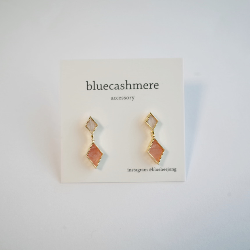 <b><p>Mourning pk Two Tone Drop Earrs Emotial Jewelry</p></b><b><p>無排 ピンク ツートンカラー ドロップイヤリング 感性ジュエリー シンプルな ゲストルック</p></b><br /><br /><p align='center'>