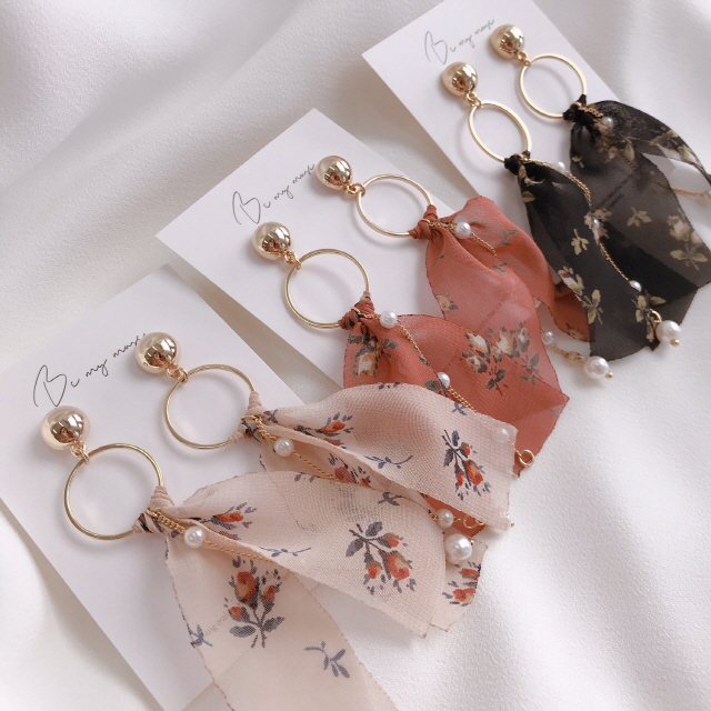 <b><p>Mary Jane Chiffon flower Pel Drop eing 3</p></b><b><p>メアリー・ジェーン シフォン フラワー 真珠 ドロップ イヤリング 3 色 レース</p></b><br /><br /><p align='center'>