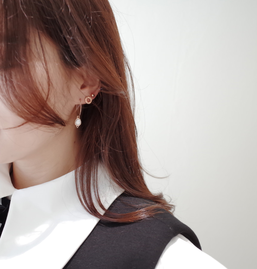 <b><p>Forever 10See Stone ring ear Simple Unique</p></b><b><p>永遠 10See ストーンリング イヤ シンプルユニーク スタイリッシュルック 30代の女性</p></b><br /><br /><p align='center'>