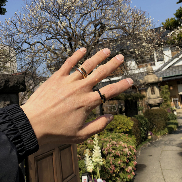 <b><p>wire ring black Man ddy co Look at work Sweet</p></b><b><p>ワイヤー リング 黒 男ダンディコーディネート 出勤ルック サンコム若々しく 残っバカンス</p></b><br /><br /><p align='center'>