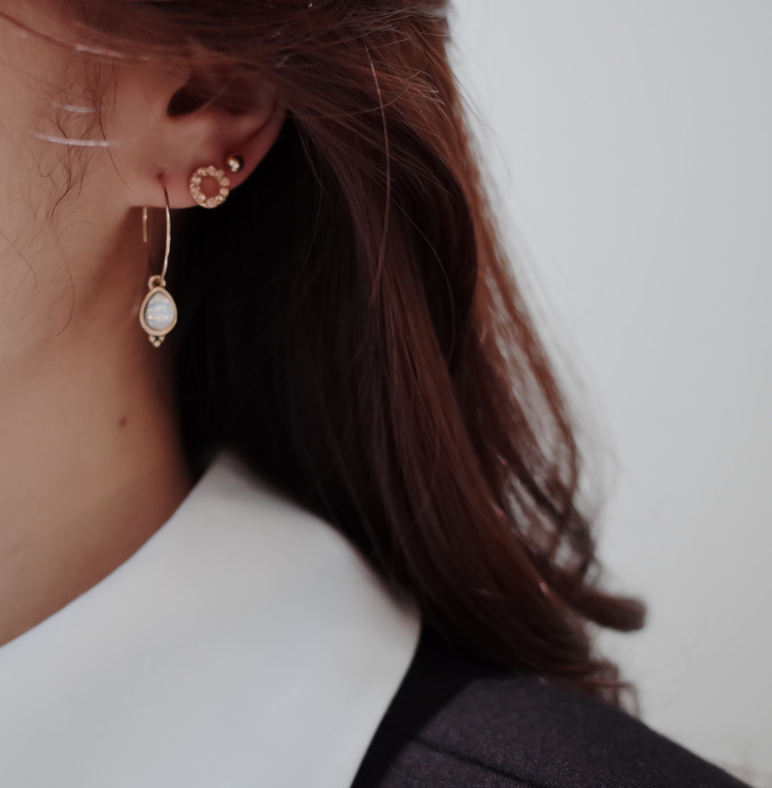 <b><p>Forever 10See Stone ring ear Simple Unique</p></b><b><p>永遠 10See ストーンリング イヤ シンプルユニーク スタイリッシュルック 30代の女性</p></b><br /><br /><p align='center'>