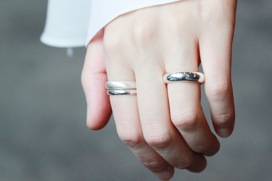 <b><p>99 silv Sr Engage ri 3mm, 5.4 eraable Annisary</p></b><b><p>99シルバー ウンガラクジ アンゲージ リング 3mm、4mm、5.4mm、5.7mm、刻印可能</p></b><br /><br /><p align='center'>