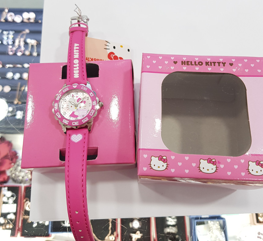 <b><p>MJ Pink Heart Kitty Wrist Watch 460</p></b><b><p>MJ ピンクのハートキティ腕時計 460</p></b><br /><br /><p align='center'>