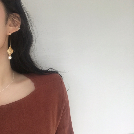 <b><p>Amiens flower bell earing Nick-free simple</p></b><b><p>アミアンス フラワー ベル イヤリング 無ニッケル シンプル 花のグ ゴールド ティーク</p></b><br /><br /><p align='center'>