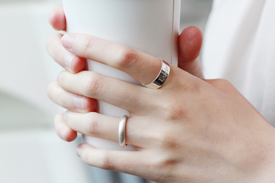 <b><p>99 silv Sr Engage ri 3mm, 5.4 eraable Annisary</p></b><b><p>99シルバー ウンガラクジ アンゲージ リング 3mm、4mm、5.4mm、5.7mm、刻印可能</p></b><br /><br /><p align='center'>