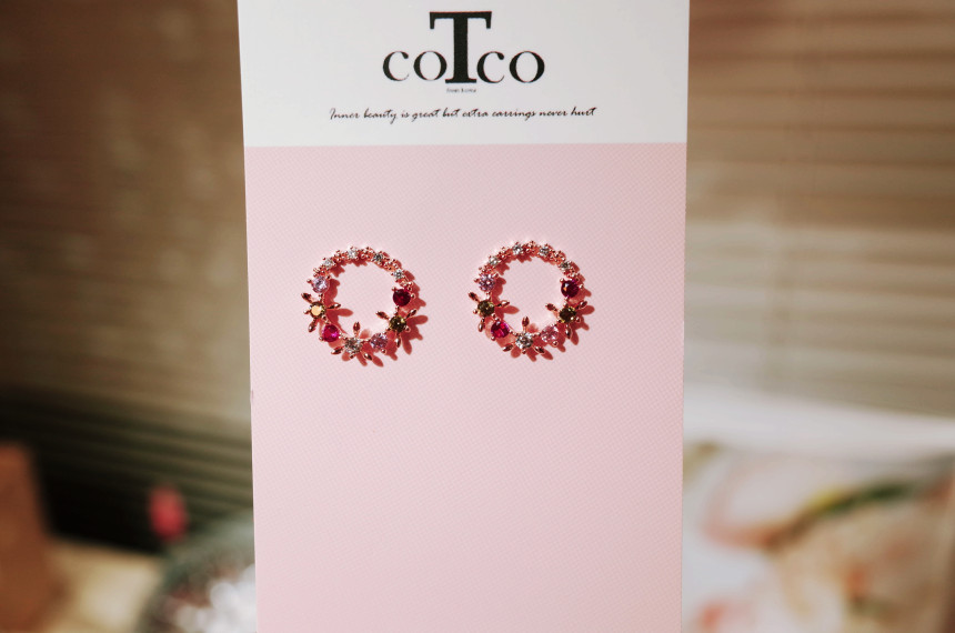 <b><p>Flower Crn Make me conclusion earring</p></b><b><p>花 王冠を 作ってくれ 断定 イヤリング</p></b><br /><br /><p align='center'>