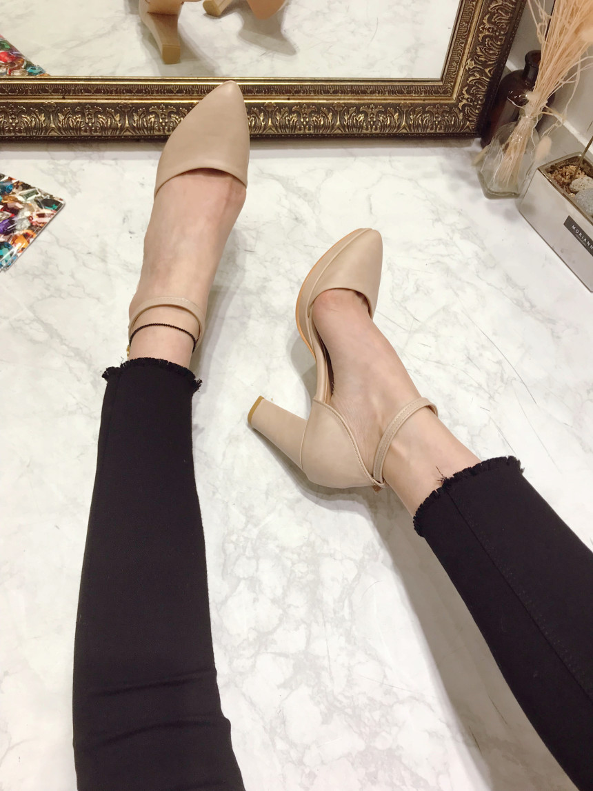 <b><p>diagonal Toe Stiletto Go rap heel Kean Feminine</p></b><b><p>斜線 トウ スティレット 行って見れ ストラップヒール 韓国語 フェミニンコーディネート</p></b><br /><br /><p align='center'>