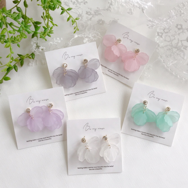 <b><p>petal HOMAIKA Tint Cubic earrg Drop 5 color</p></b><b><p>花びら ホマイカ ティント キュービック イヤリング ドロップ 5 色 フラワー</p></b><br /><br /><p align='center'>