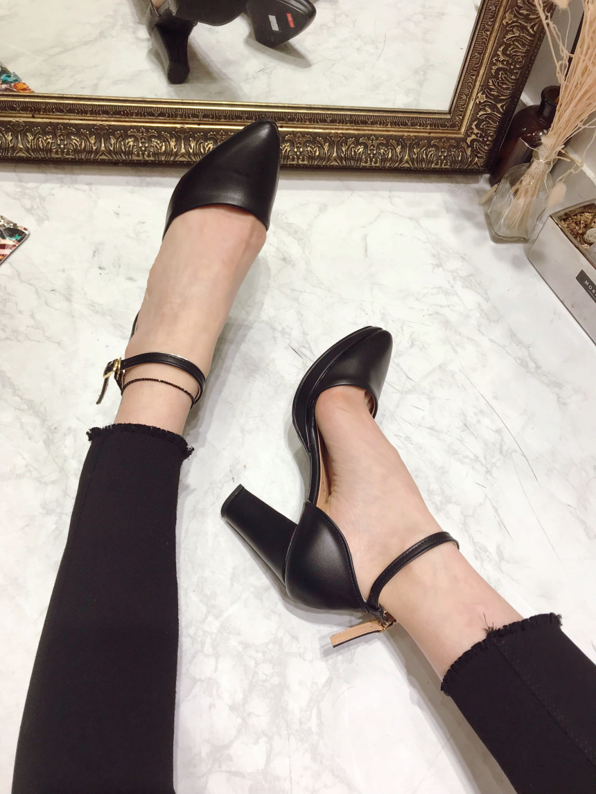 <b><p>diagonal Toe Stiletto Go rap heel Kean Feminine</p></b><b><p>斜線 トウ スティレット 行って見れ ストラップヒール 韓国語 フェミニンコーディネート</p></b><br /><br /><p align='center'>