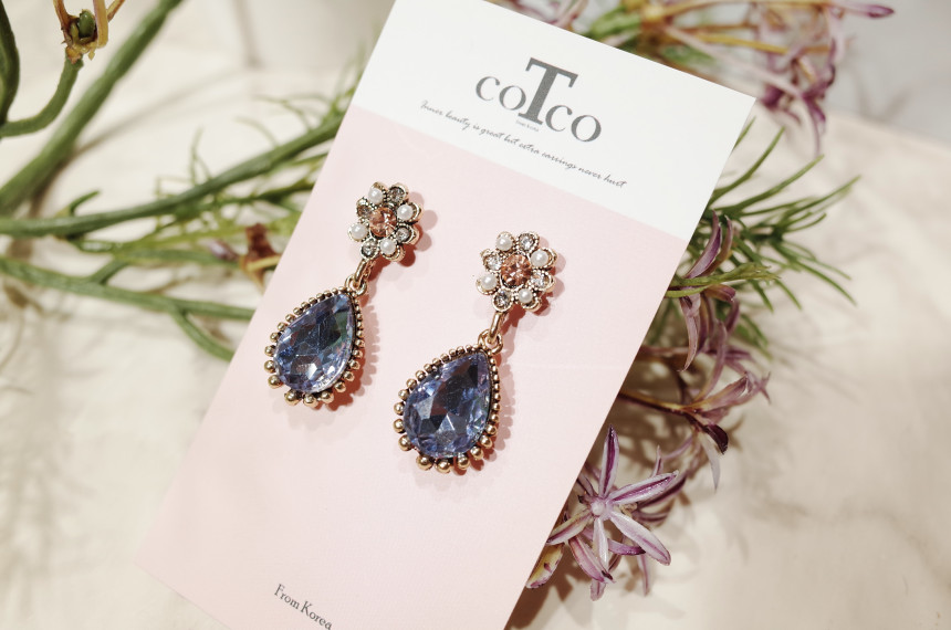 <b><p>Violet water drop Flow Antique earring</p></b><b><p>バイオレット 水滴 花 アンティーク イヤリング</p></b><br /><br /><p align='center'>