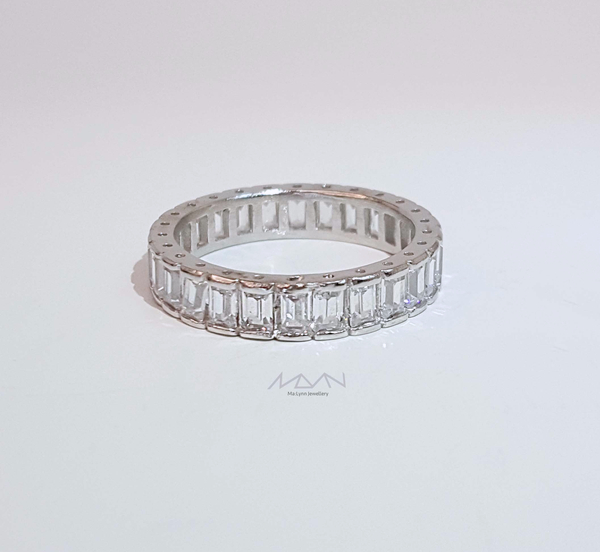 <b><p>18k White gold Plad Tiffany Er Guard ring</p></b><b><p>18k ホワイトゴールド メッキ ティファニー エタニ ガードリング R260Q</p></b><br /><br /><p align='center'>