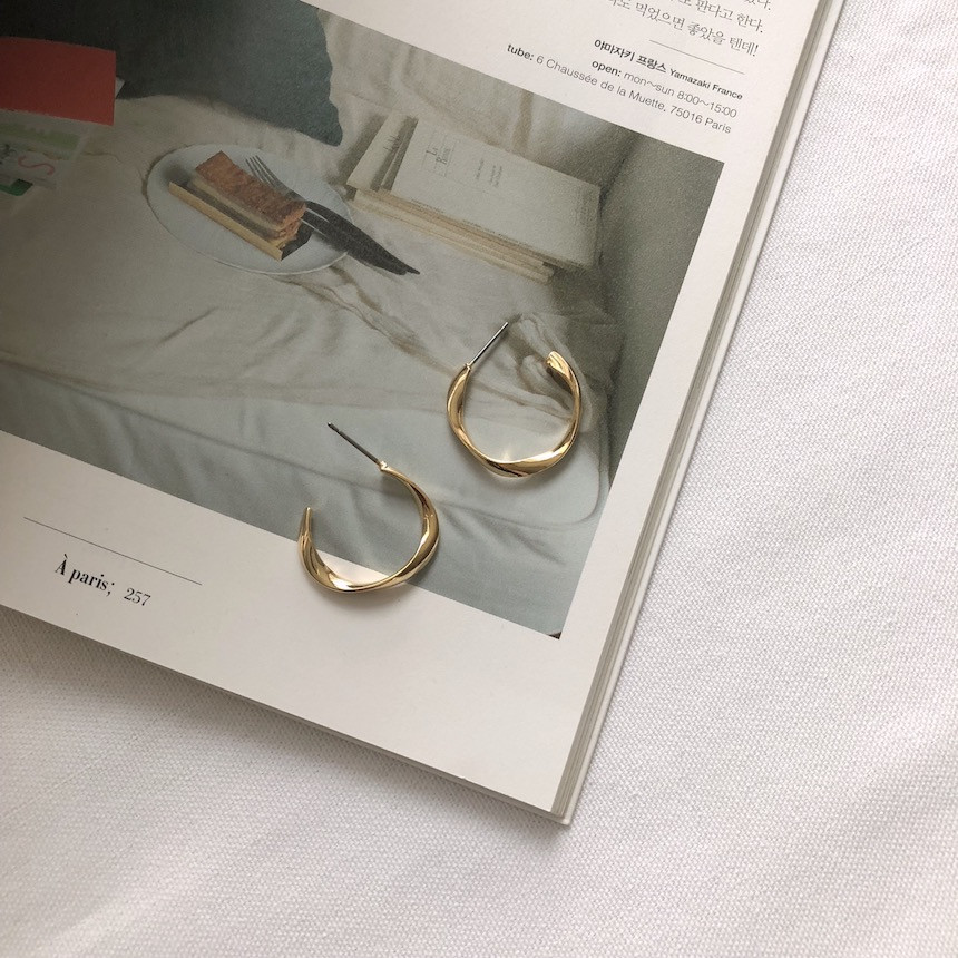 <b><p>daily medium Ring earrs acc709 basic Good</p></b><b><p>デイリー ミディアム リングピアス acc709 基本 ベーシック 無難な メタル</p></b><br /><br /><p align='center'>