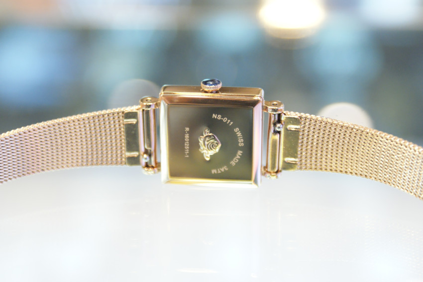 <b><p>Rose Mont NOSTALGIA SQUARE gold White NS-011RVR-MT</p></b><b><p>ローズモン ノスタルジア 平方 ゴールド ホワイト NS-011RVR-MT 豪華な</p></b><br /><br /><p align='center'>