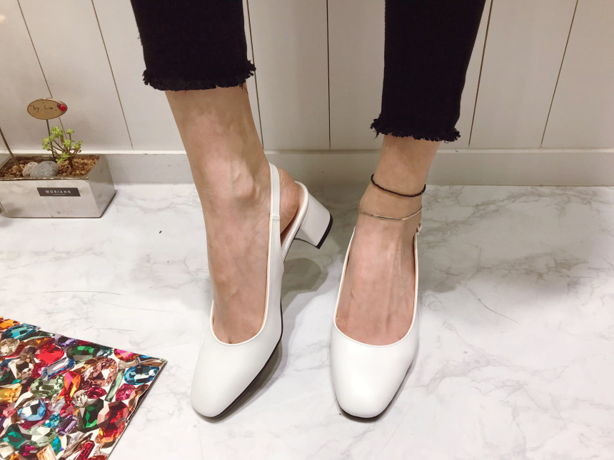 <b><p>Korean Specials Slim Squa nose Middle el</p></b><b><p>Korean特価 スリムな 正方形の鼻 ミドルヒール ングベクヒル 5cm、7cm</p></b><br /><br /><p align='center'>