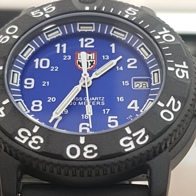 <b><p>Luminox SEA XS.3003 20's couple Smer Vacation</p></b><b><p>ルミノックス 海 XS.3003 20代 カップル 夏休み 四季 一つだけで説得力の</p></b><br /><br /><p align='center'>