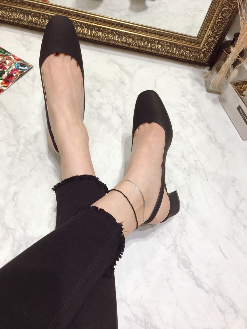 <b><p>Korean Specials Slim Squa nose Middle el</p></b><b><p>Korean特価 スリムな 正方形の鼻 ミドルヒール ングベクヒル 5cm、7cm</p></b><br /><br /><p align='center'>