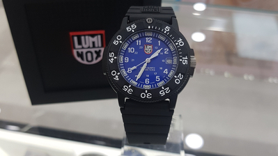 <b><p>Luminox SEA XS.3003 20's couple Smer Vacation</p></b><b><p>ルミノックス 海 XS.3003 20代 カップル 夏休み 四季 一つだけで説得力の</p></b><br /><br /><p align='center'>